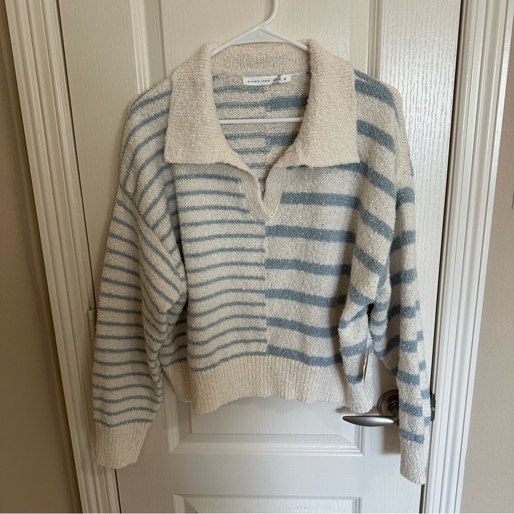 Altar’d State V Neck Collared Popcorn Sweater BNWT Size Medium